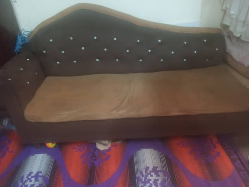 deewan sofa 1