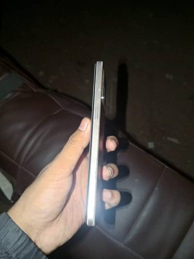 OPPO F21 PRO