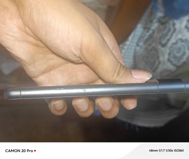 Google Pixel 7 4