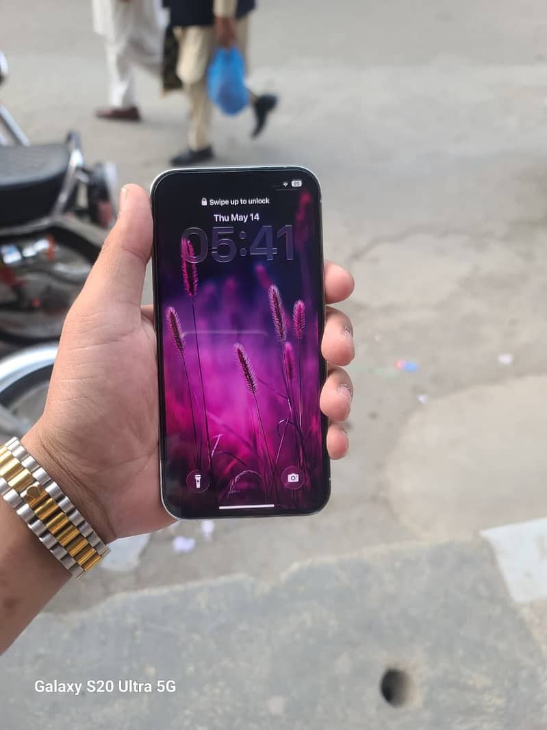 iPhone 13 pro 3