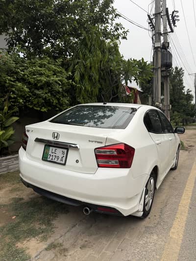 Honda city 2016 1.3 Total genuine