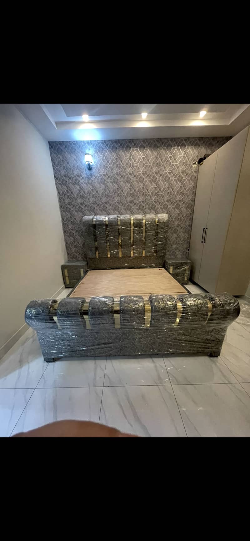 Bed set and sofas 2