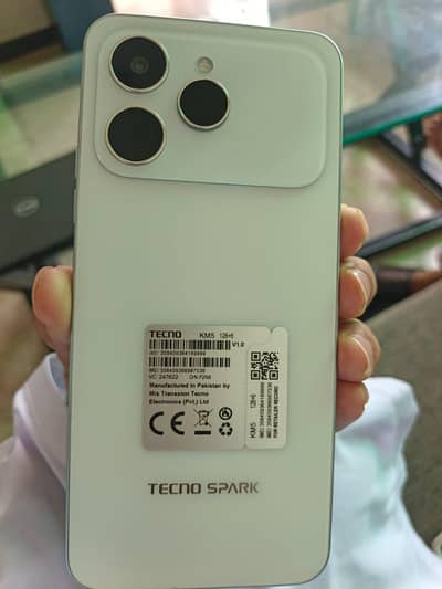 Tecno spark 40