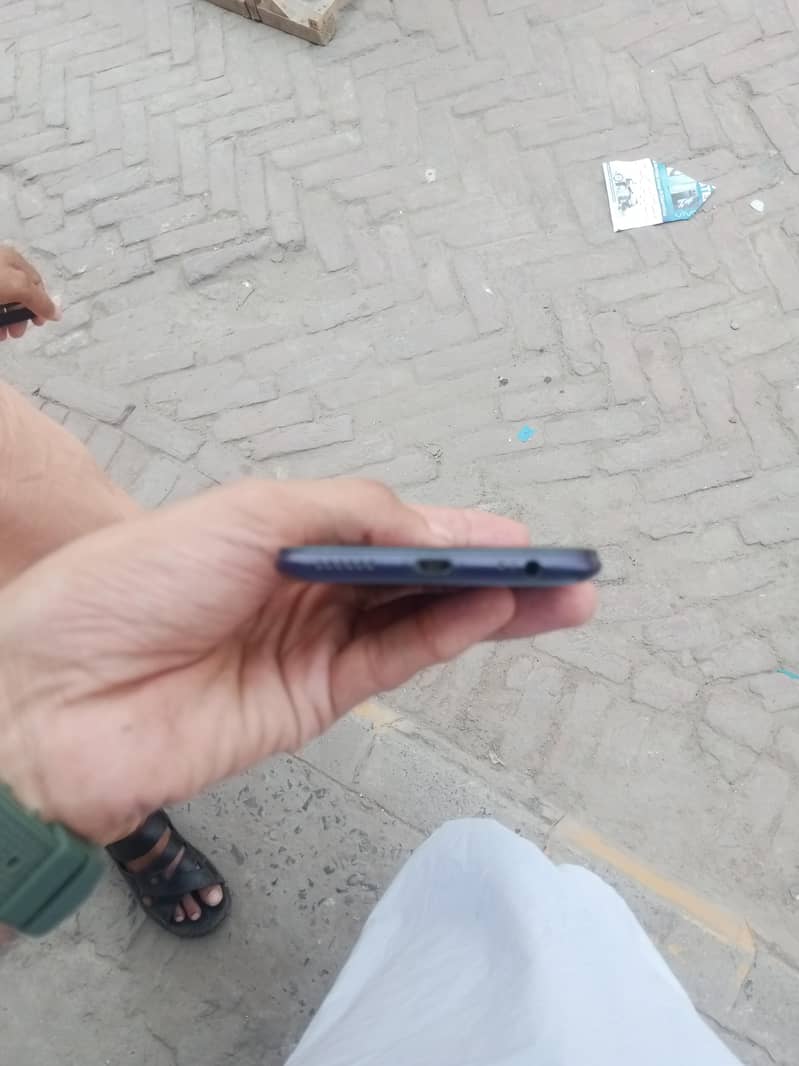 03187969587 5