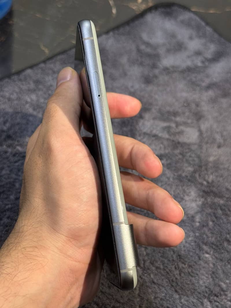 Google Pixel 8 3