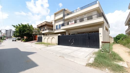 22 Marla Corner House for Sale in G-15