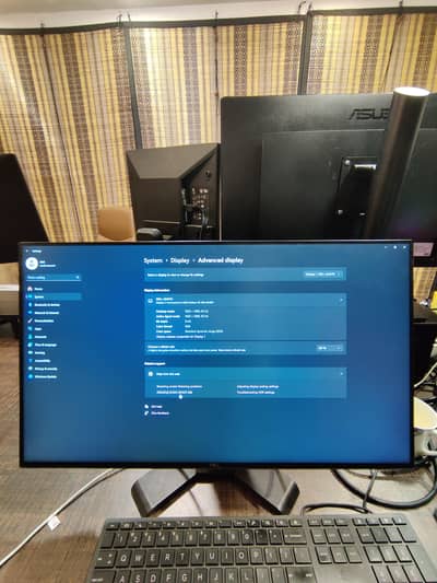 UltraSharp U2417H is a 23.8-inch Full HD IPS monitor