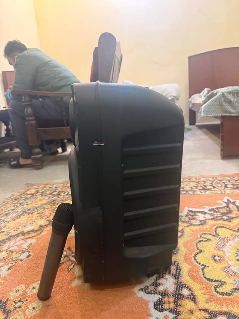 Audionic MH-704 0