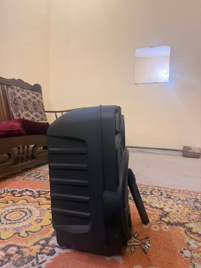 Audionic MH-704 1