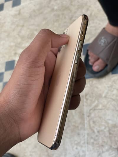 Iphone 11 pro PTA