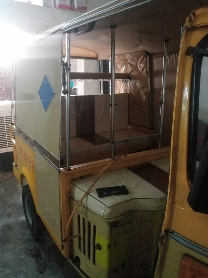 auto rickshaw 3