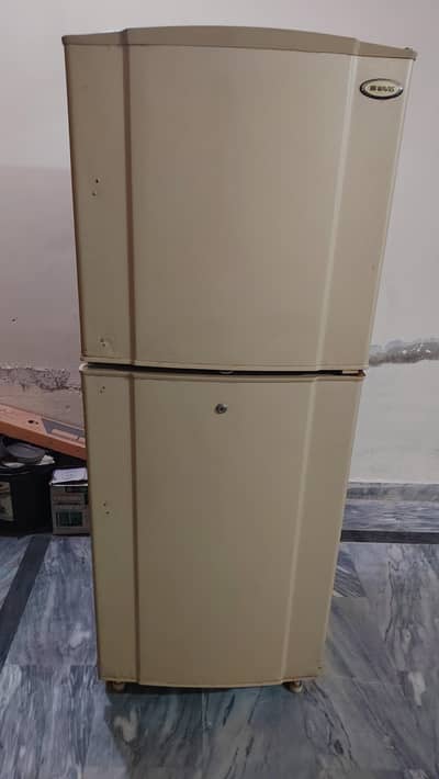 wave fridge good condition