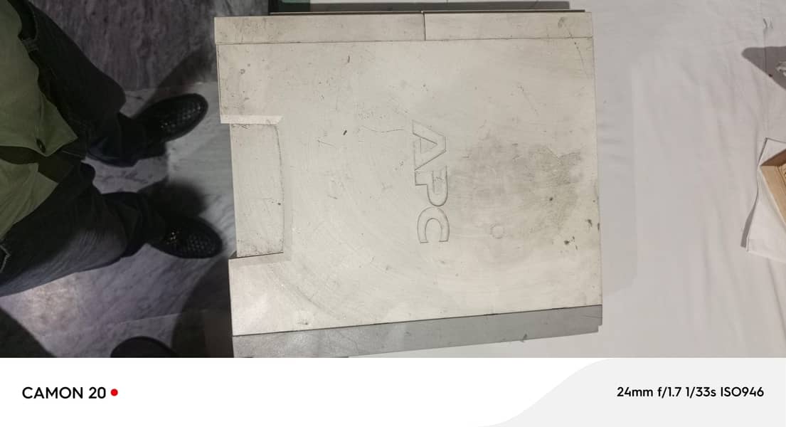 APC UPS branded 3