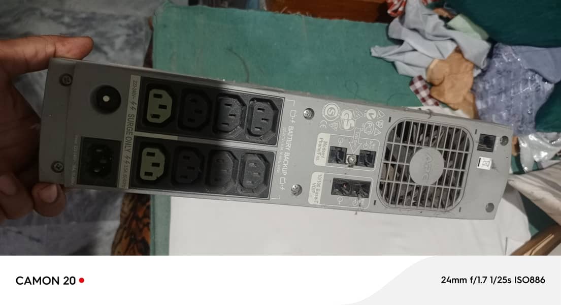 APC UPS branded 5
