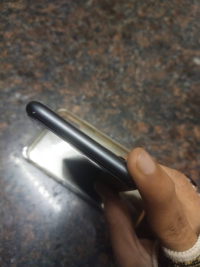 iPhone 11 10