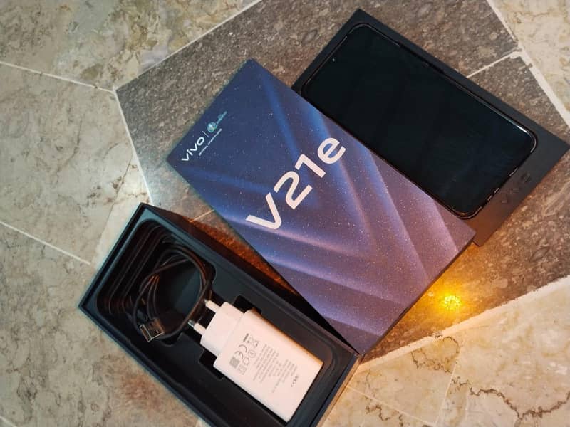 Vivo V21e 1