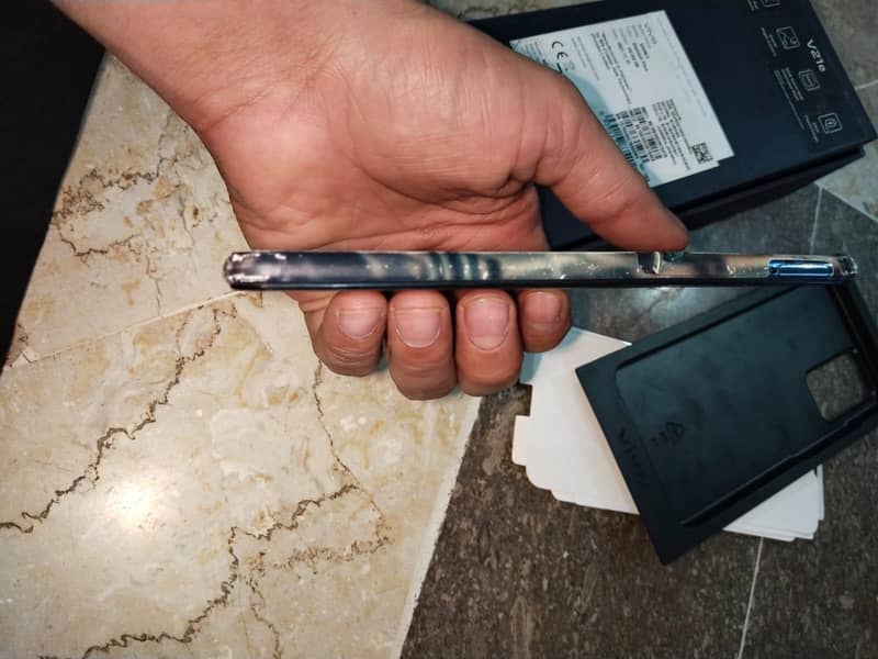 Vivo V21e 12
