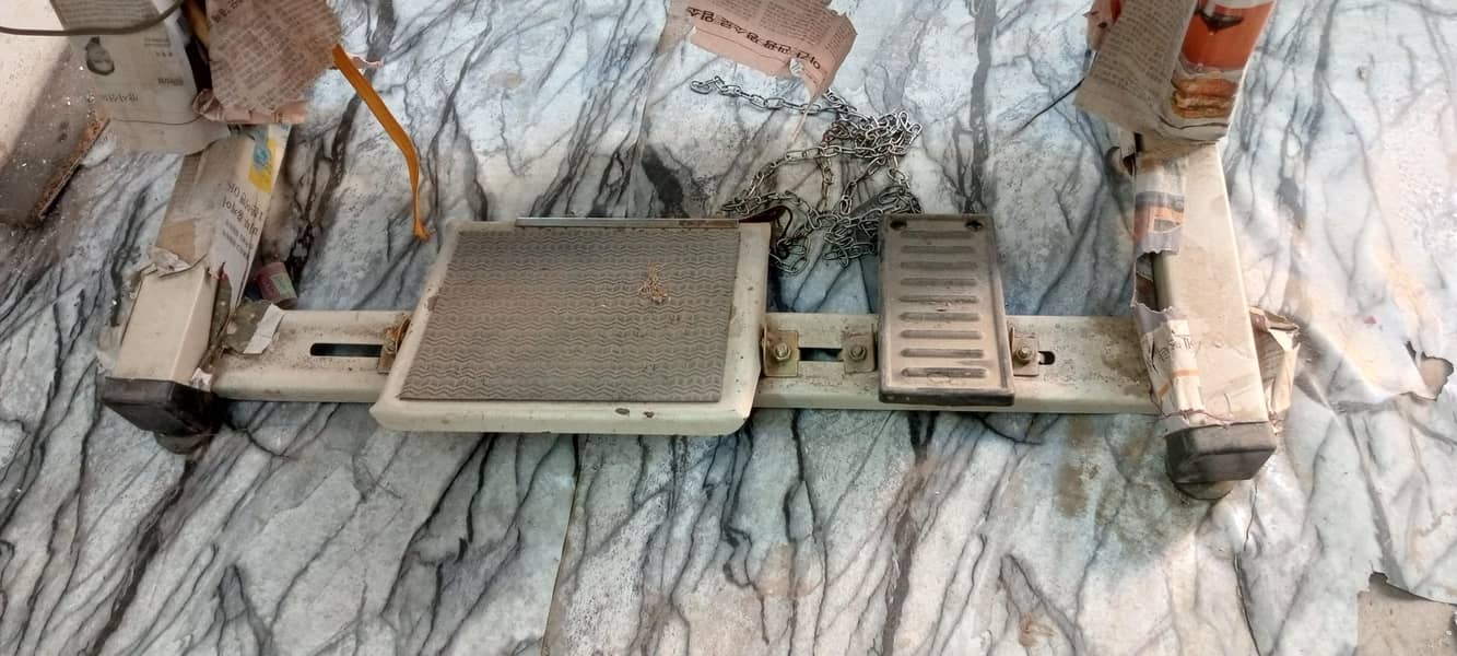 Kaaj machine (button Hole) Machine 4
