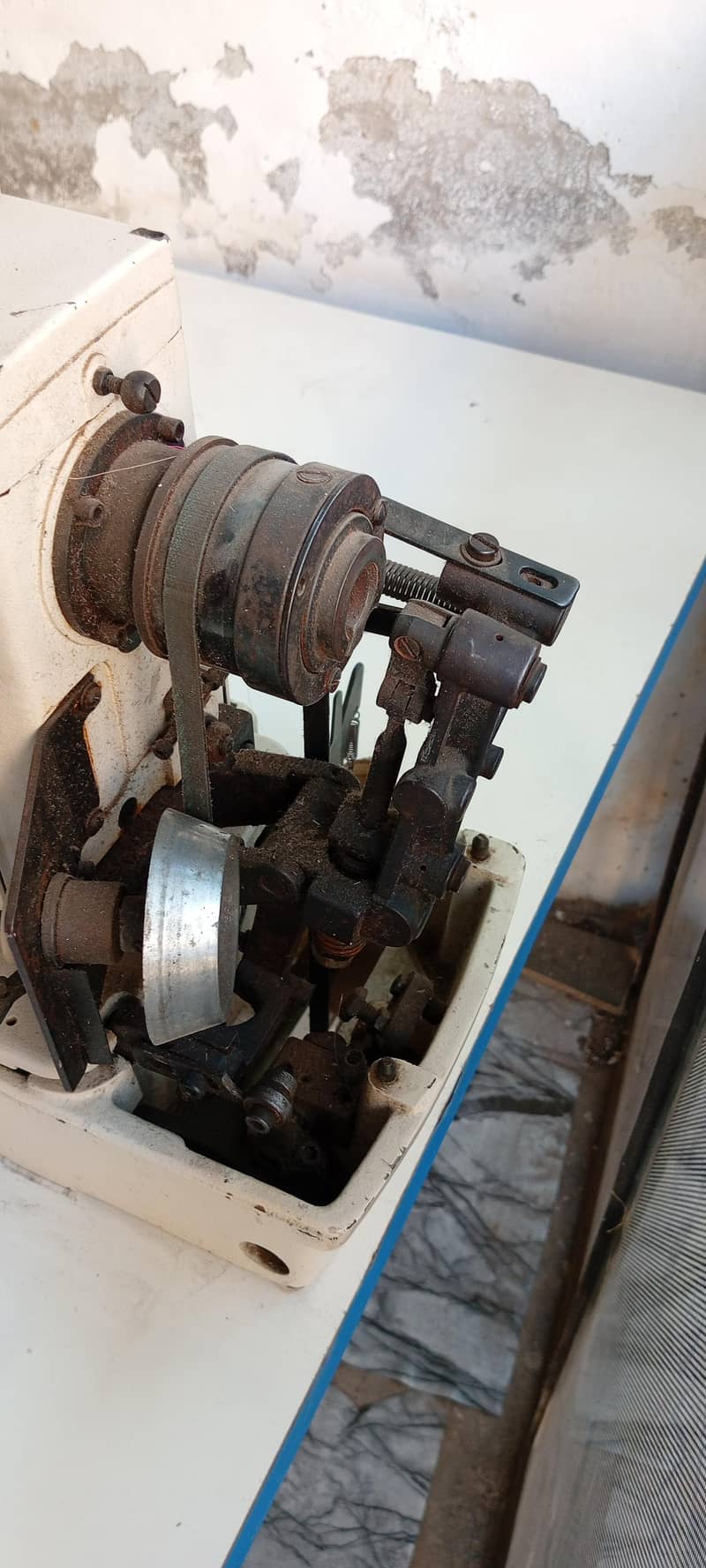 Kaaj machine (button Hole) Machine 5