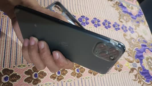 i phone 11 pro max 256 gd PTA approved saff condution m mbil