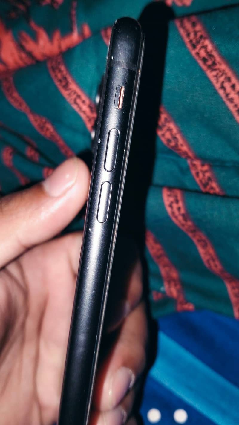 Iphone 11 4