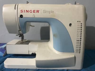 Singer simple 3116 sewing Machine 18 stitches -Working