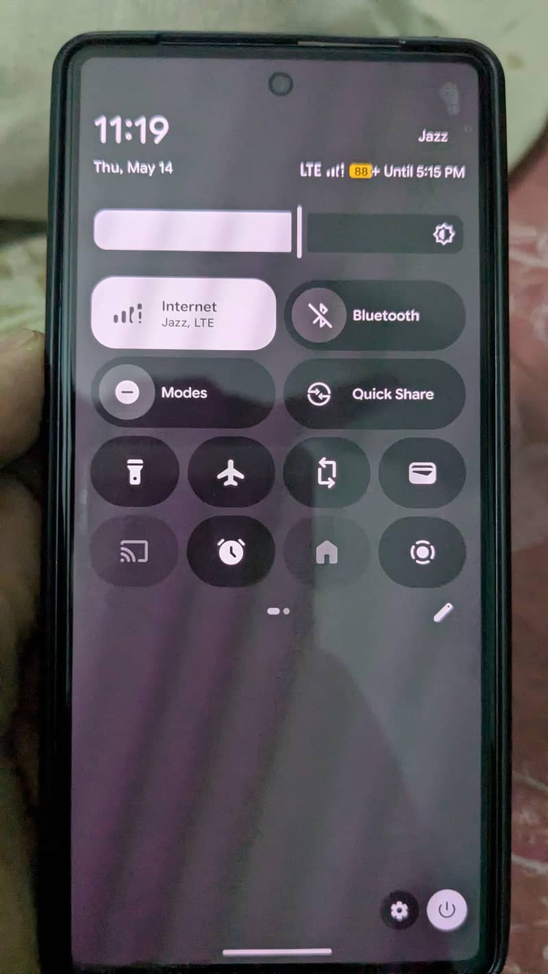 Google pixel 7    8/128 2