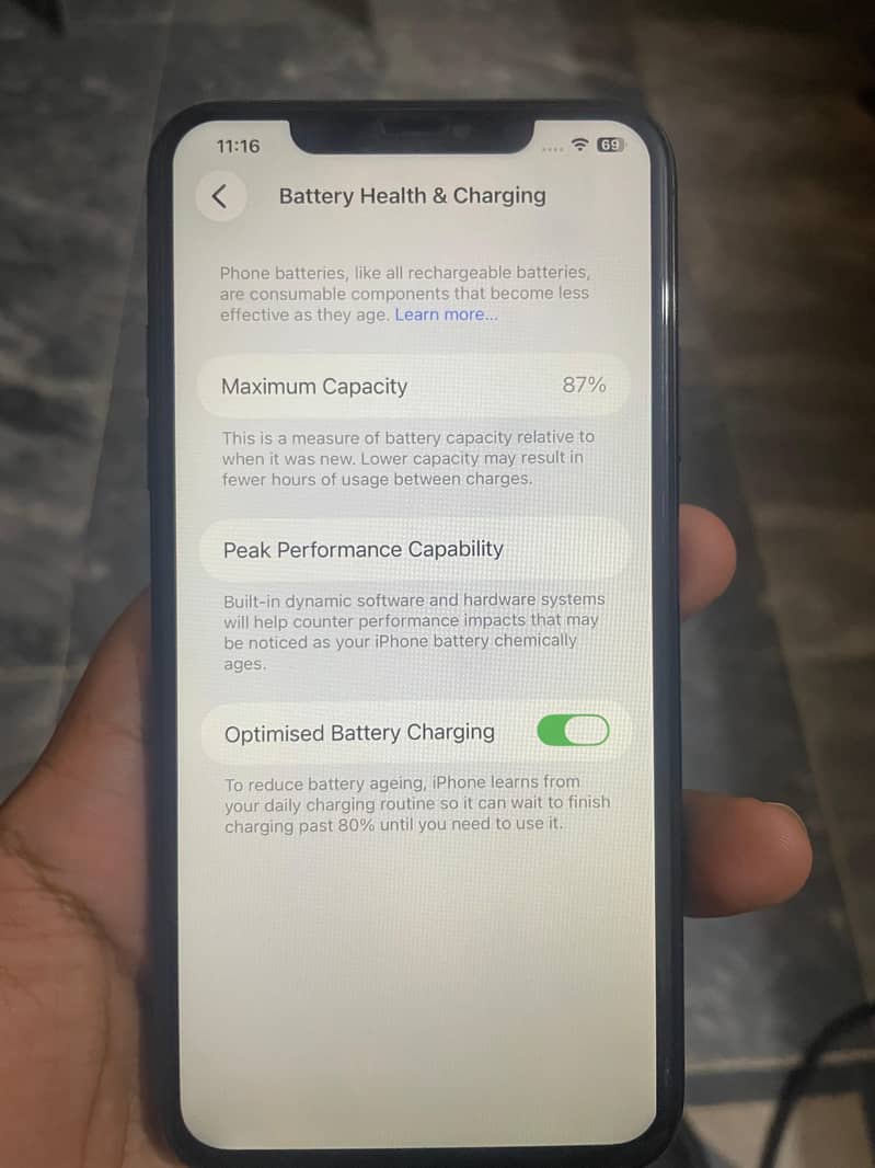 iPhone 11 Pro Max 1