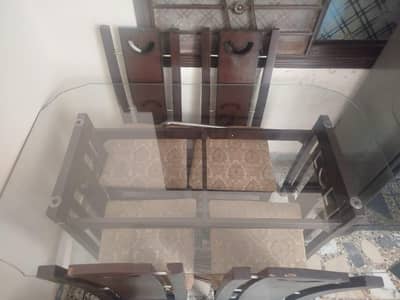 dining table&chairs in a good condition available.
