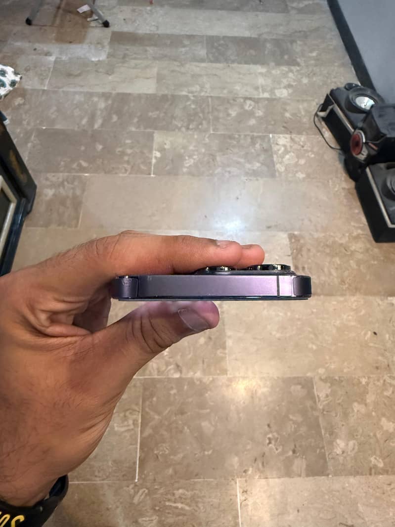 iphone 14 pro 2
