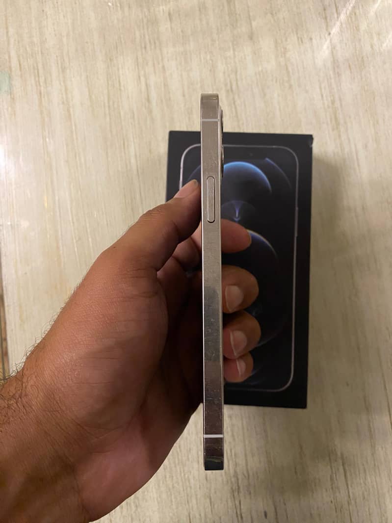 Apple iPhone 12 Pro 10