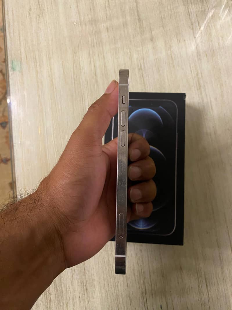 Apple iPhone 12 Pro 11