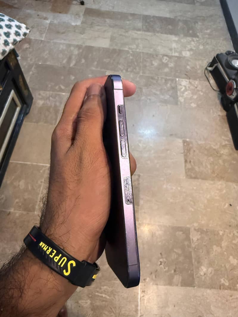 iphone 14 pro 4