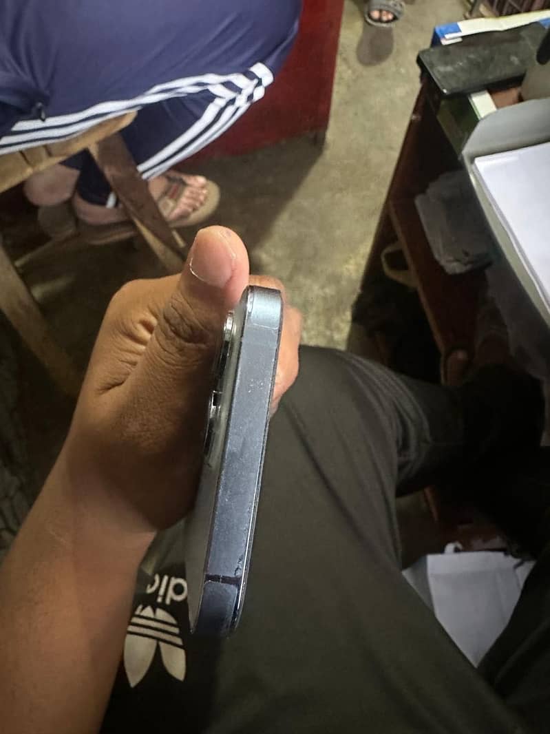 iPhone 13pro 4