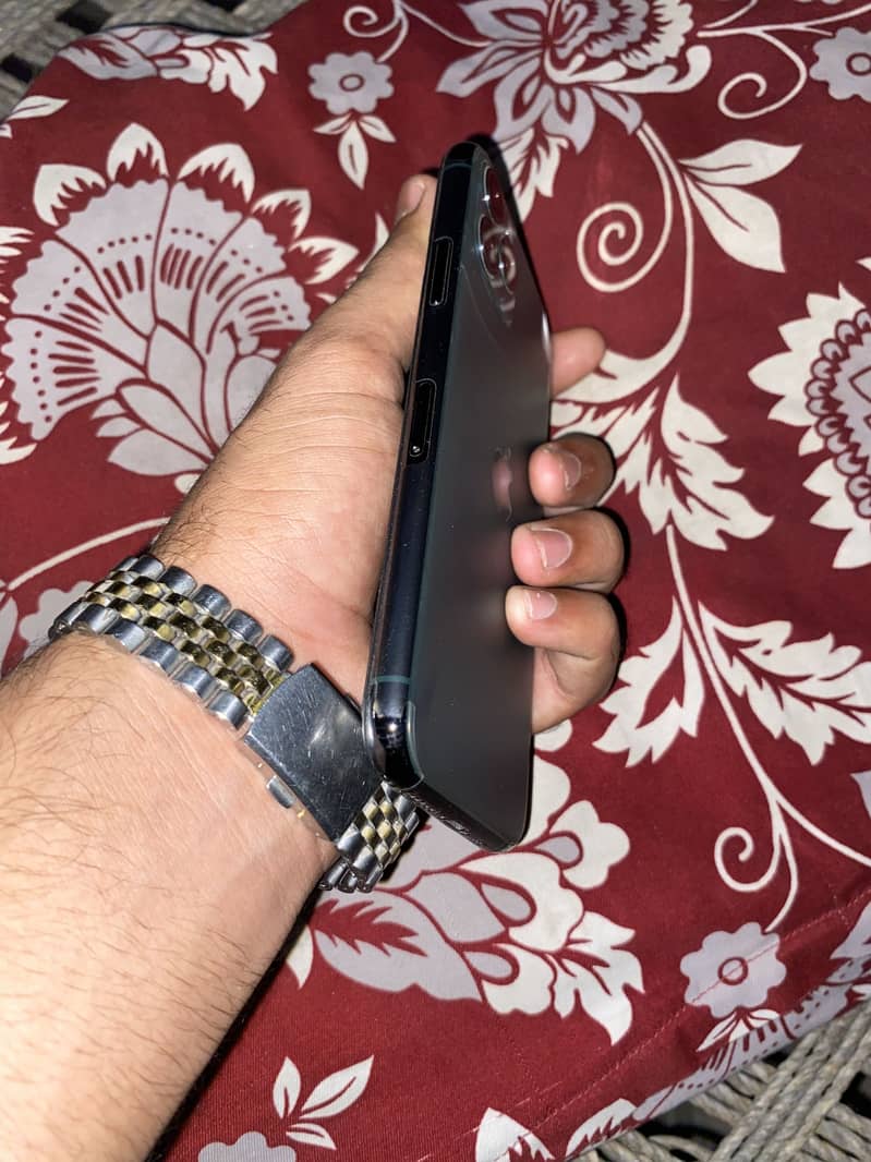 Iphone 11 pro 1