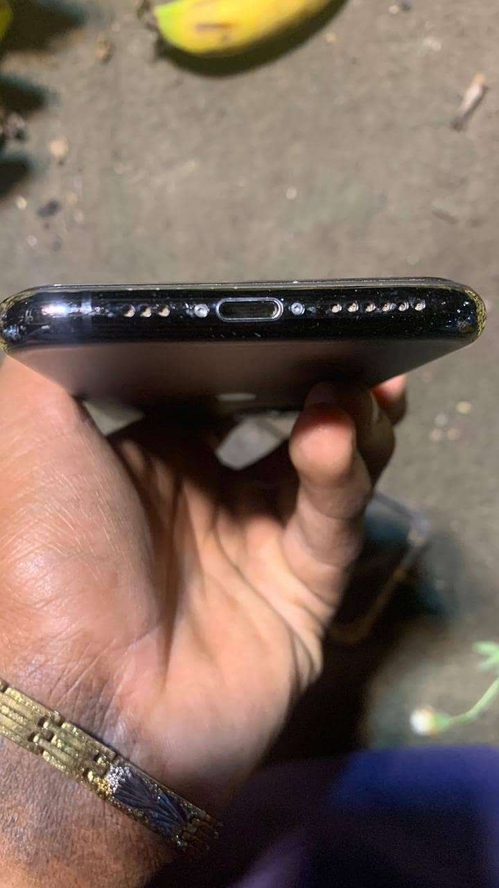 iphone 11 pro 1