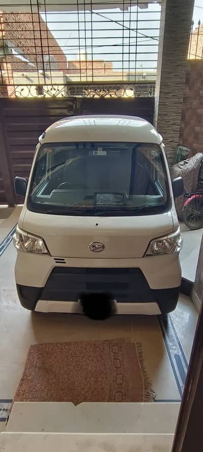 Daihatsu hijet cargo van 18/24