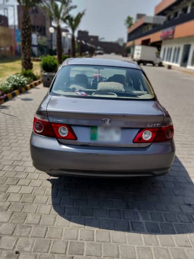 Honda city IDSI ( ST silver colour)