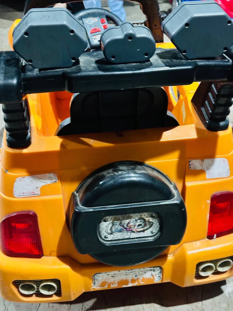 vehicle 5