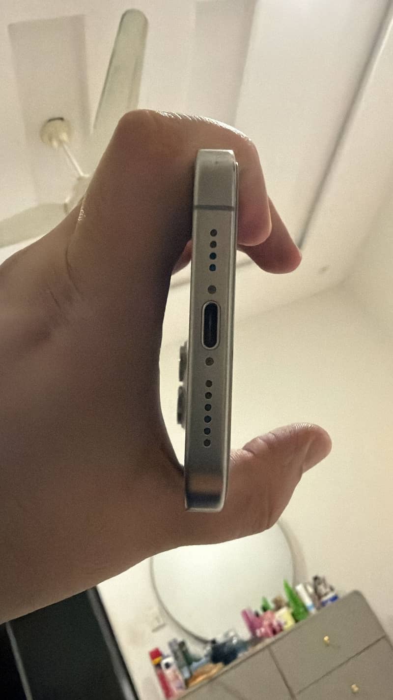 15 pro max 256 non pta e-sim active. 2