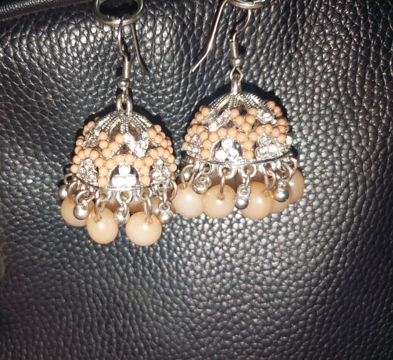 brown earrings 0