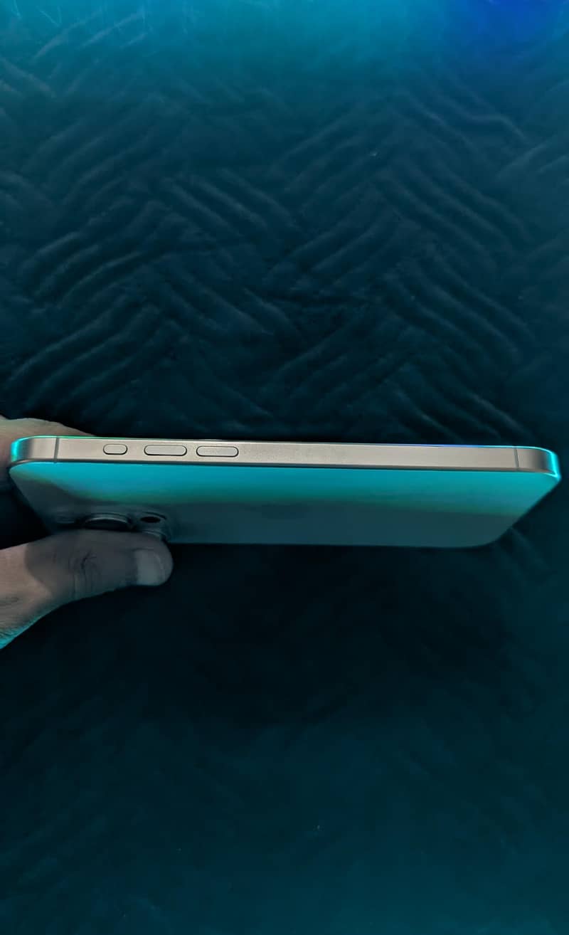 Iphone 15 pro max 2