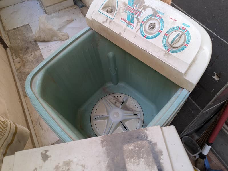 Indus Washing Machine 1