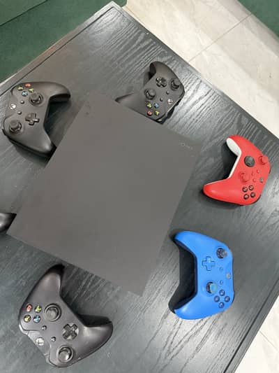 Xbox One X