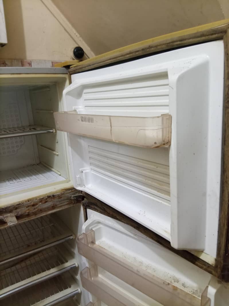 Dawlance fridge 3