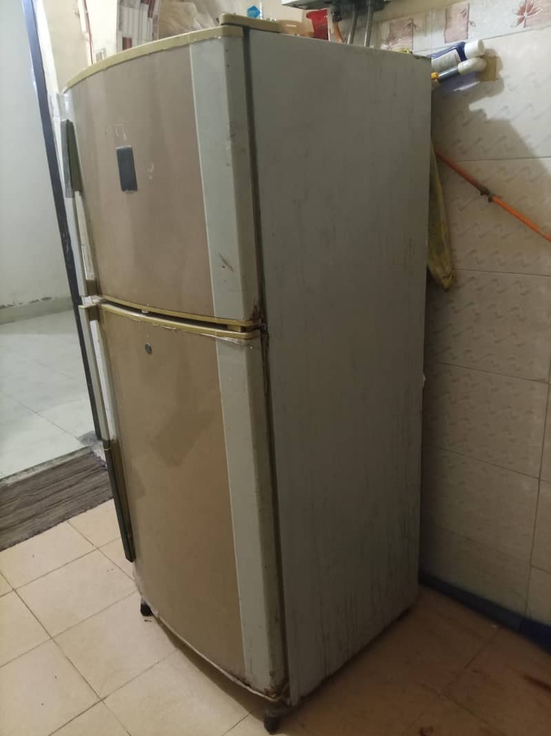 Dawlance fridge 7