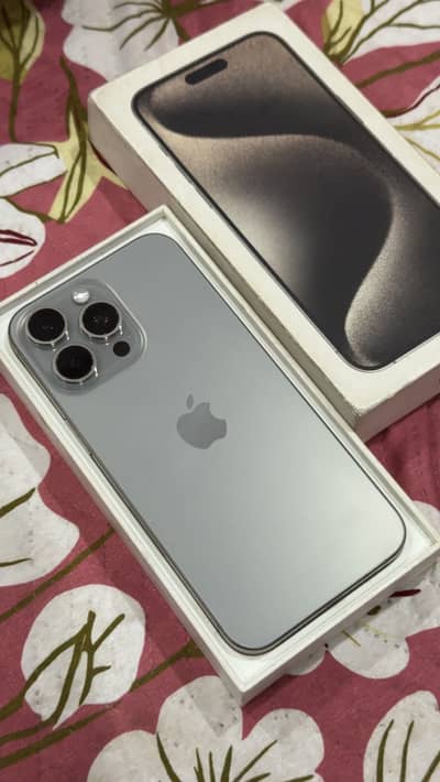 I phone 15 pro max jv with box