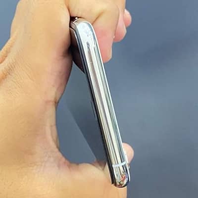 Apple iphone xs max 256 GB PTA Approved original for me 03425864753