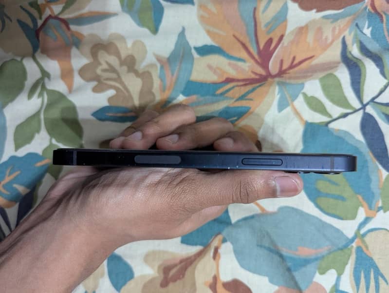 iphone 12 5