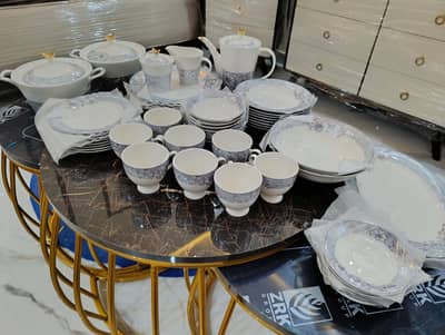 61 pieces dinner set  brand new